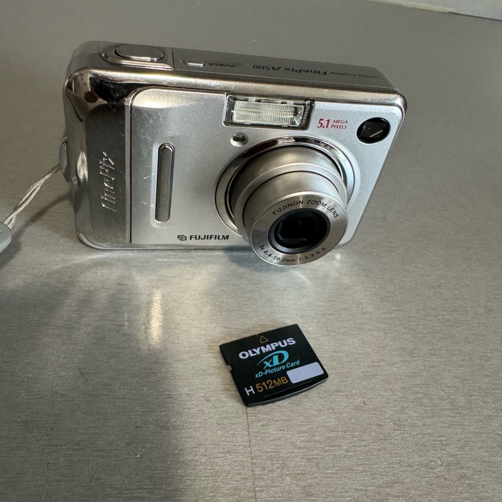 Fujifilm FinePix A Series A500 5.1MP Digital Camera - Silver Tested Works